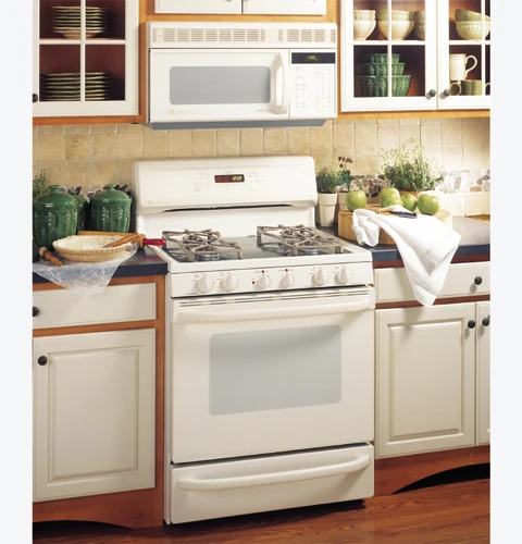 GE Profile Performance Spectra 30" Free-Standing Smooth-Top Convection Gas Range with Warming Drawer JGB920CECCC