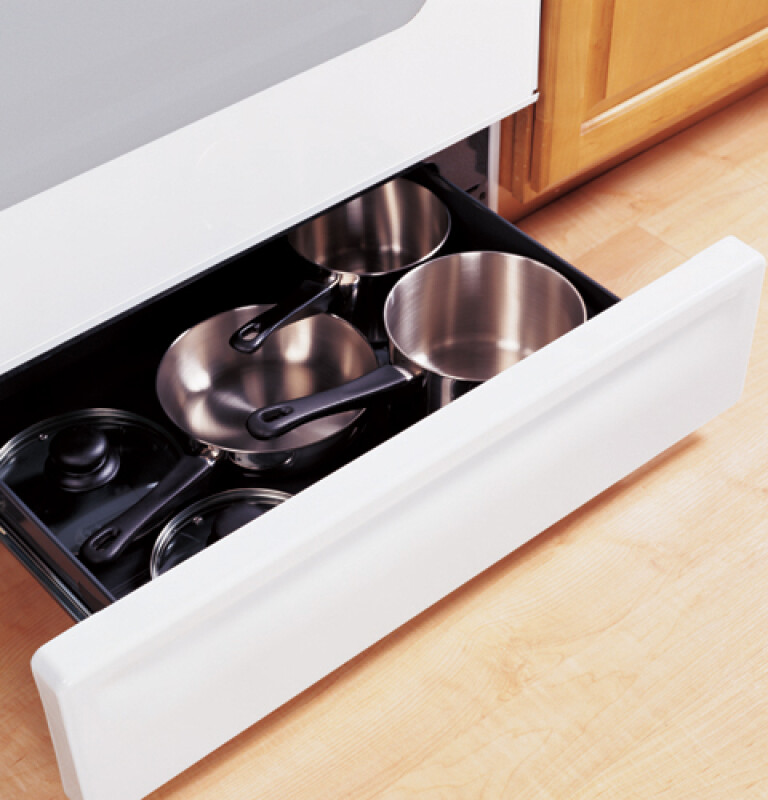 30" Free-Standing Gas Range with Warming Drawer view 2