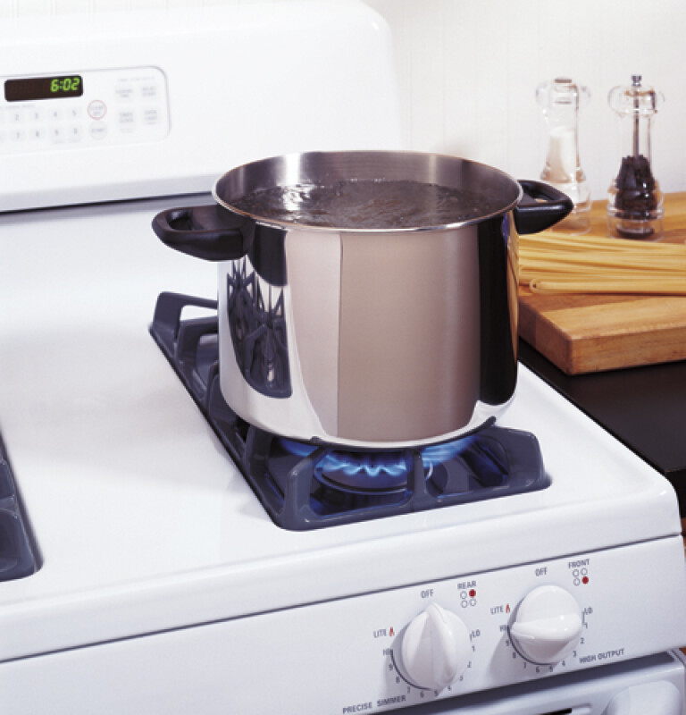 30" Free-Standing Gas Range with Warming Drawer view 7
