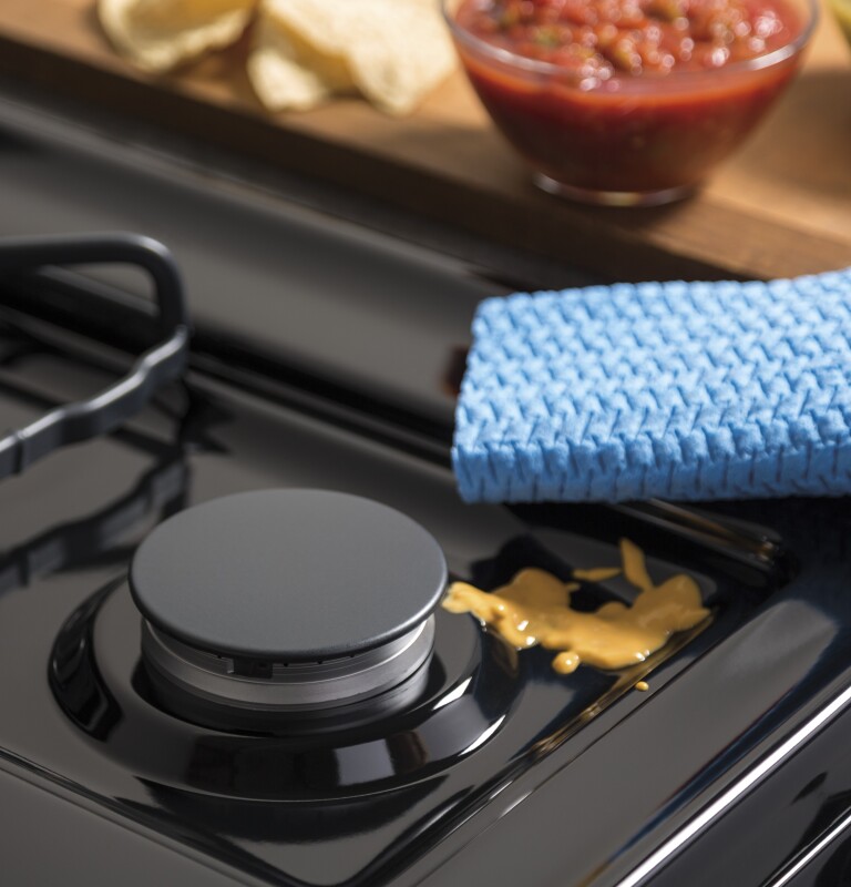 30" Free-Standing Front Control Gas Range view 7