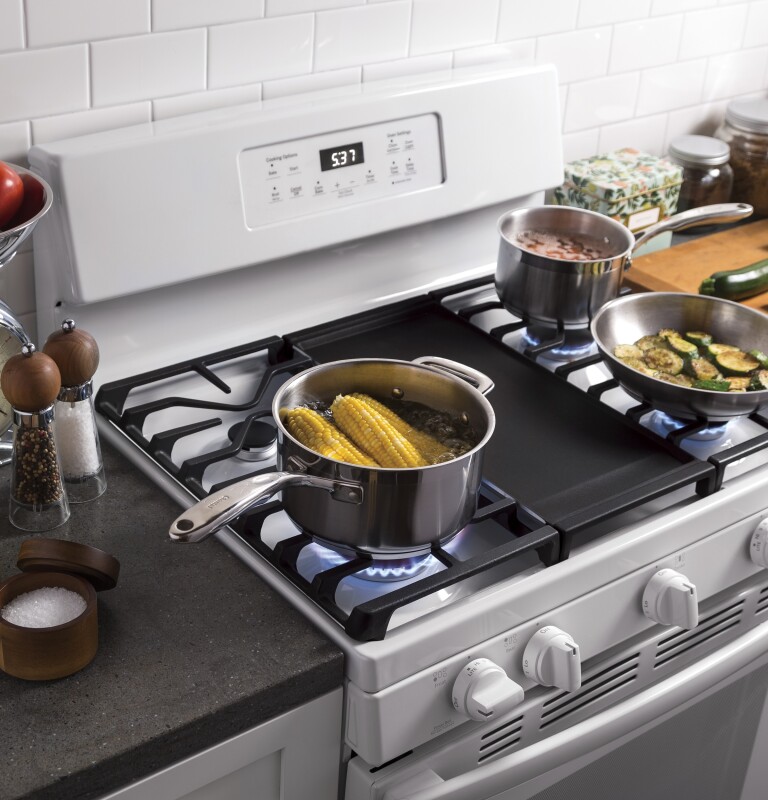 30" Free-Standing Gas Range view 14