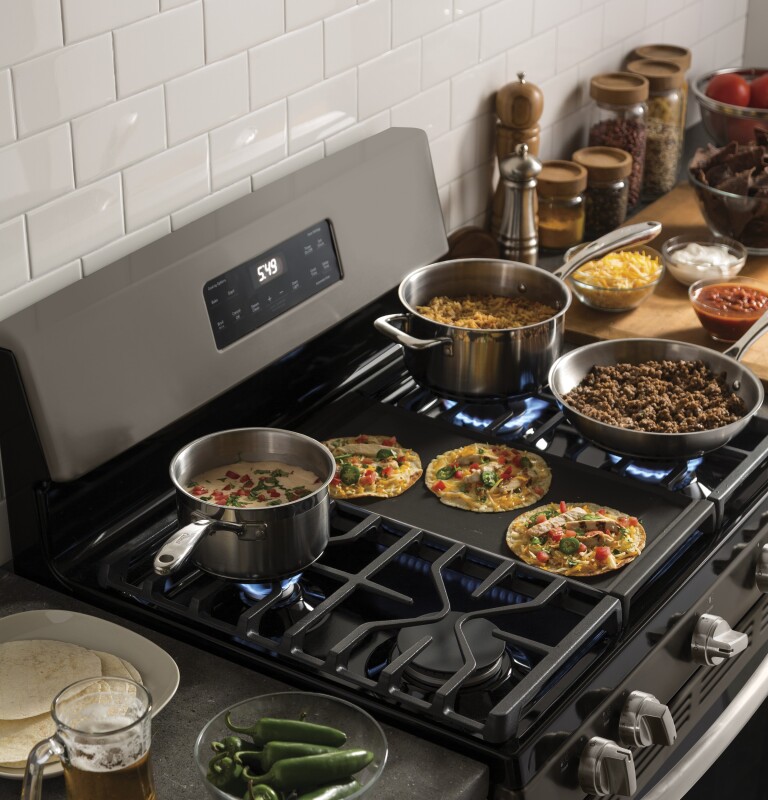 30" Free-Standing Gas Range view 7