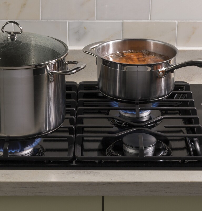 30" Built-In Gas Cooktop with Dishwasher-Safe Grates view 6