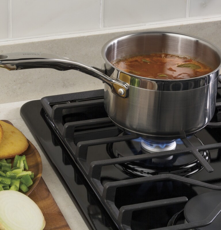 30" Built-In Gas Cooktop with Dishwasher-Safe Grates view 7