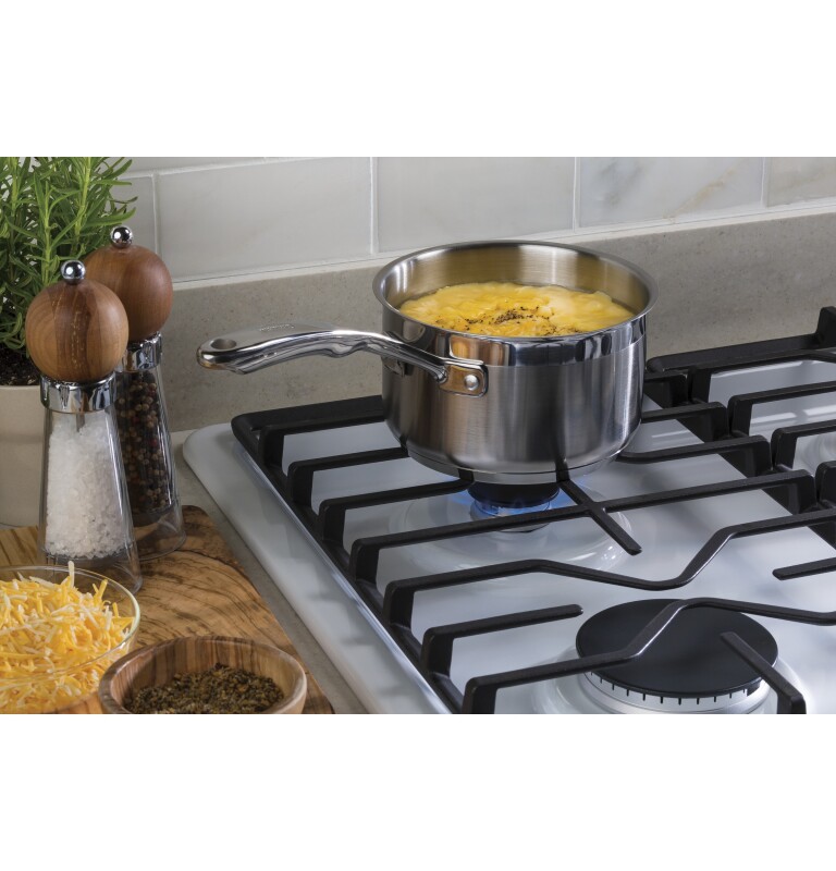 30" Built-In Gas Cooktop with Dishwasher-Safe Grates view 4