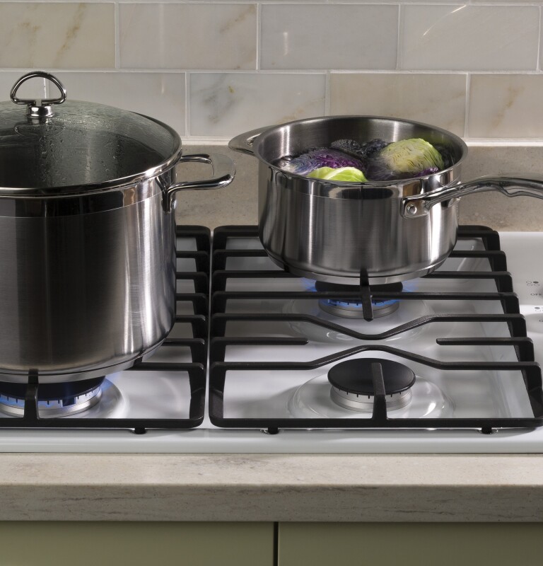 30" Built-In Gas Cooktop with Dishwasher-Safe Grates view 6