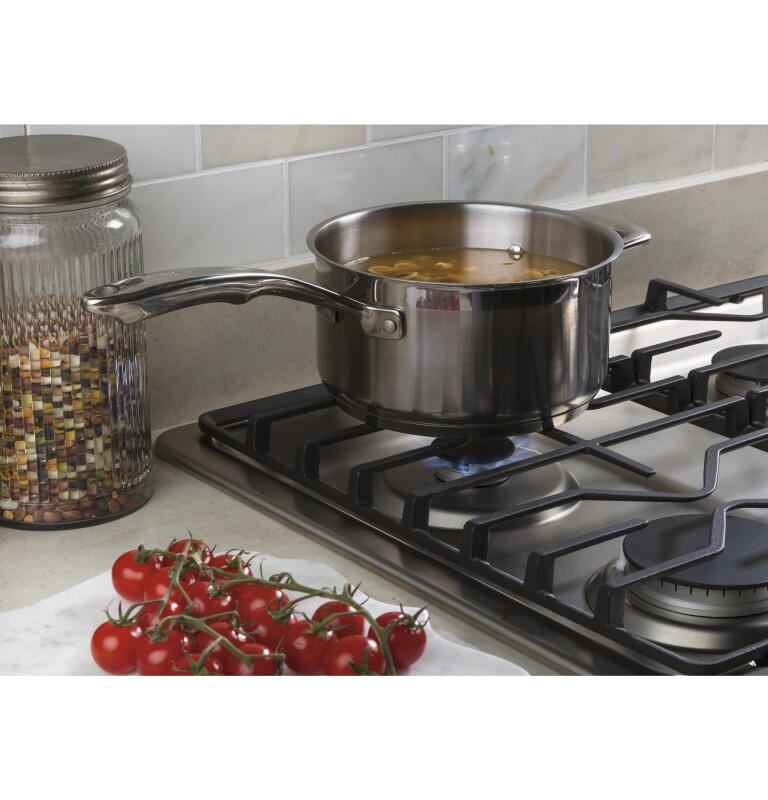 30" Built-In Gas Cooktop with Dishwasher-Safe Grates view 5