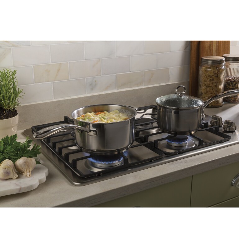 30" Built-In Gas Cooktop with Dishwasher-Safe Grates view 10