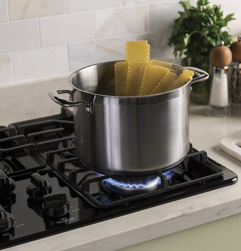 Ge® 36" Built-in Gas Cooktop With Dishwasher-safe Grates JGP3036DLBB