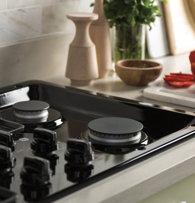 Ge® 36" Built-in Gas Cooktop With Dishwasher-safe Grates JGP3036DLBB