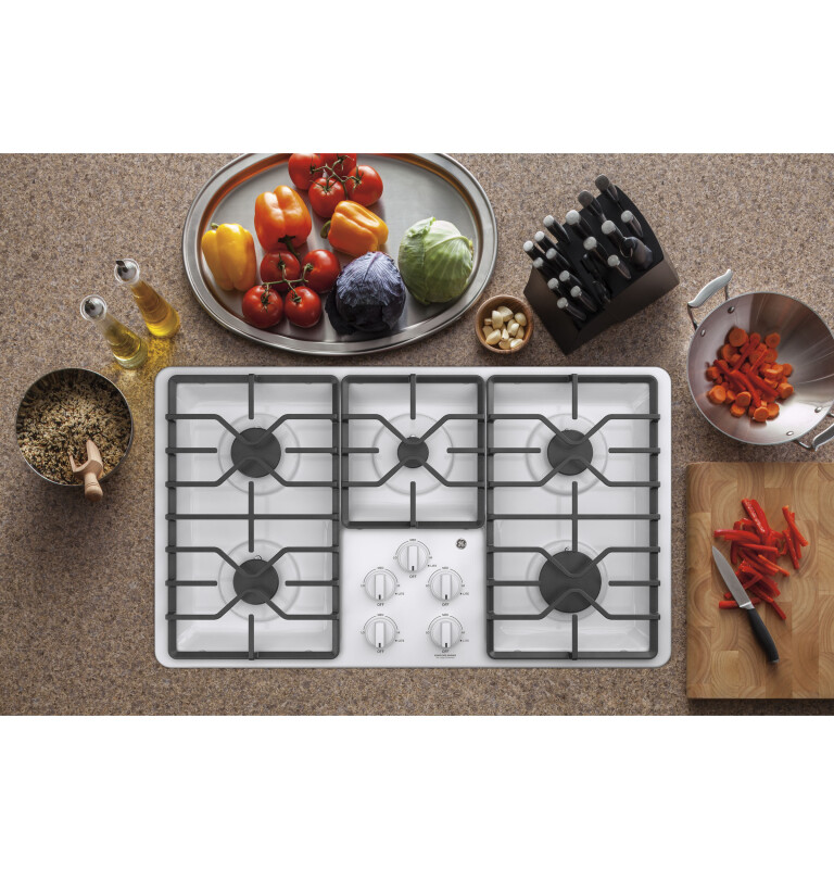 36" Built-In Gas Cooktop with Dishwasher-Safe Grates view 2