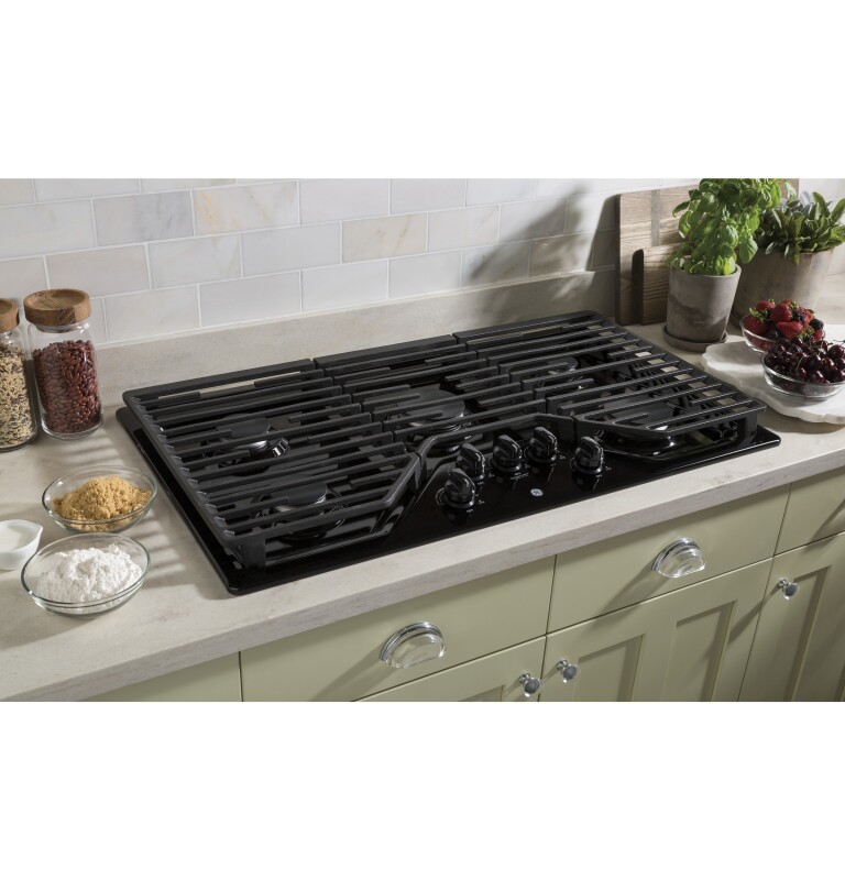 36" Built-In Gas Cooktop with 5 Burners and Dishwasher Safe Grates view 9