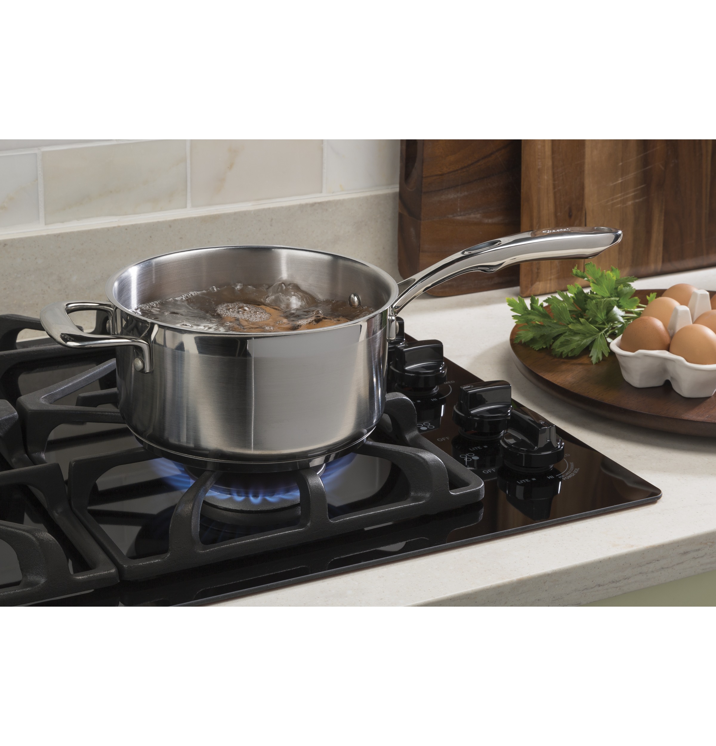30" Built-In Gas on Glass Cooktop with Dishwasher Safe Grates JGP5530DLBB, product image 4 of 12