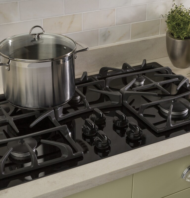 36" Built-In Gas on Glass Cooktop with 5 Burners and Dishwasher Safe Grates JGP5536DLBB, product image 6 of 11