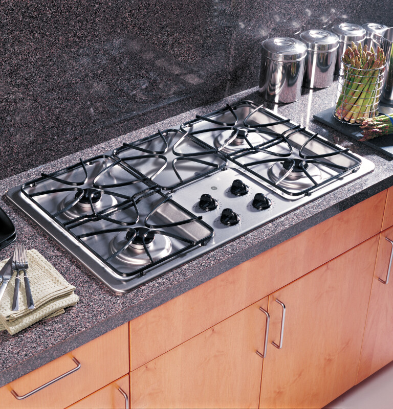 36" Built-In Gas Cooktop JGP628SEJSS