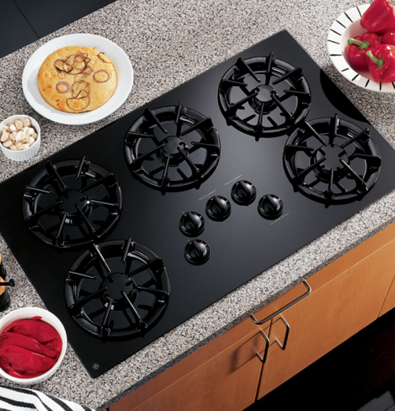 36" Built-In Gas Cooktop JGP636BEDBB