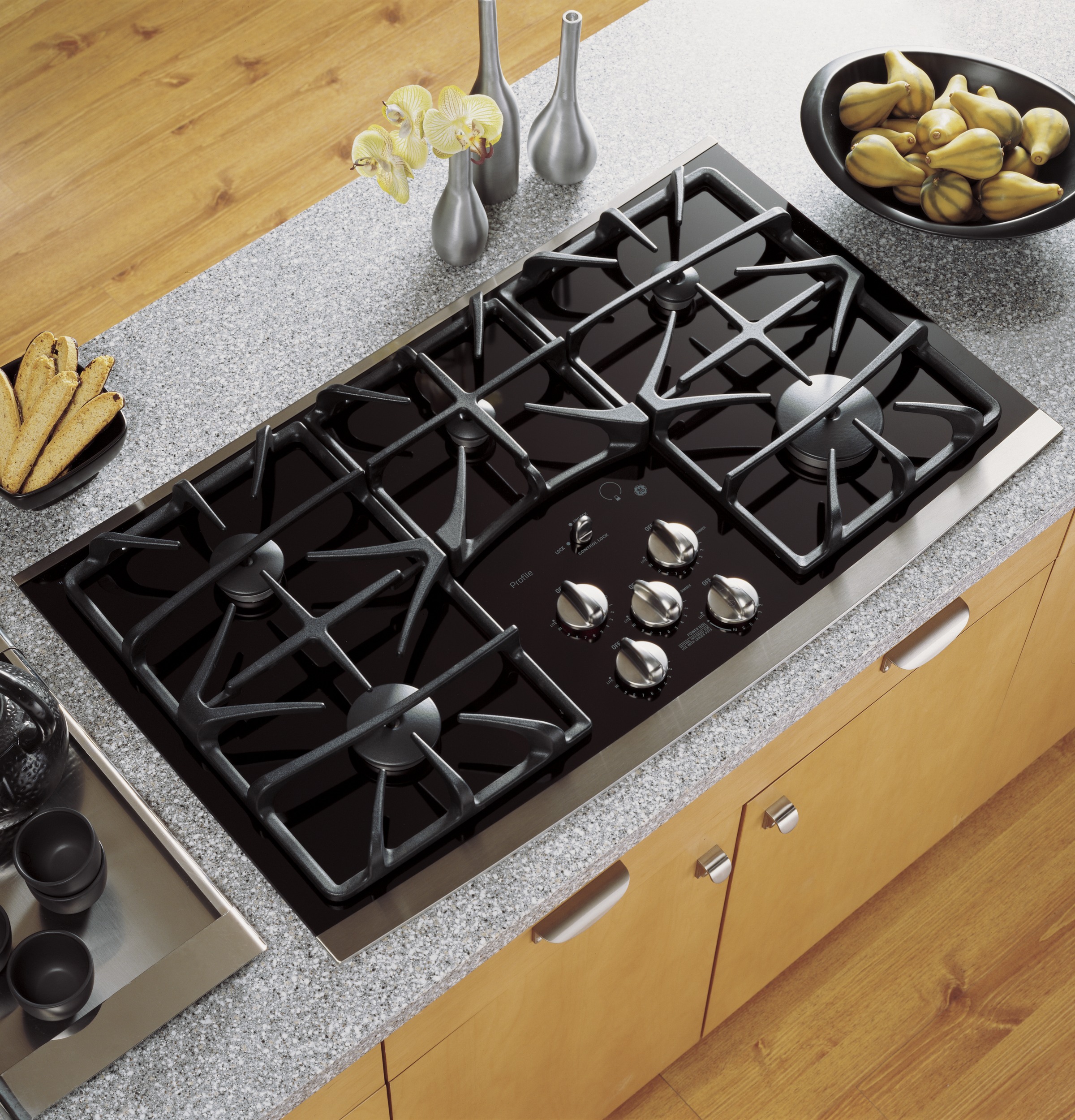 Series 36" Built-In Gas Cooktop JGP970SEKSS