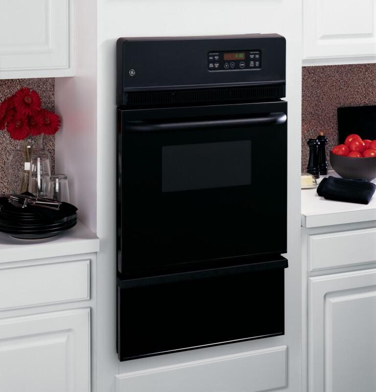 24" Built-In Gas Oven JGRP20BEJBB, product image 2 of 7