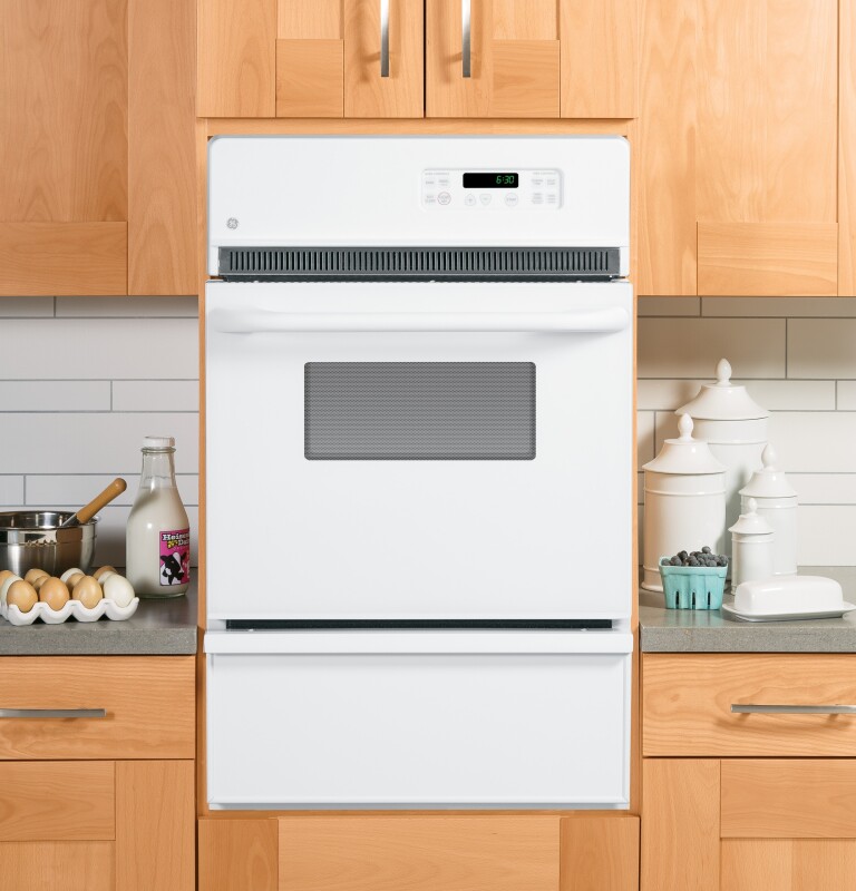 24" Built-In Gas Oven JGRP20WEJWW, product image 2 of 8