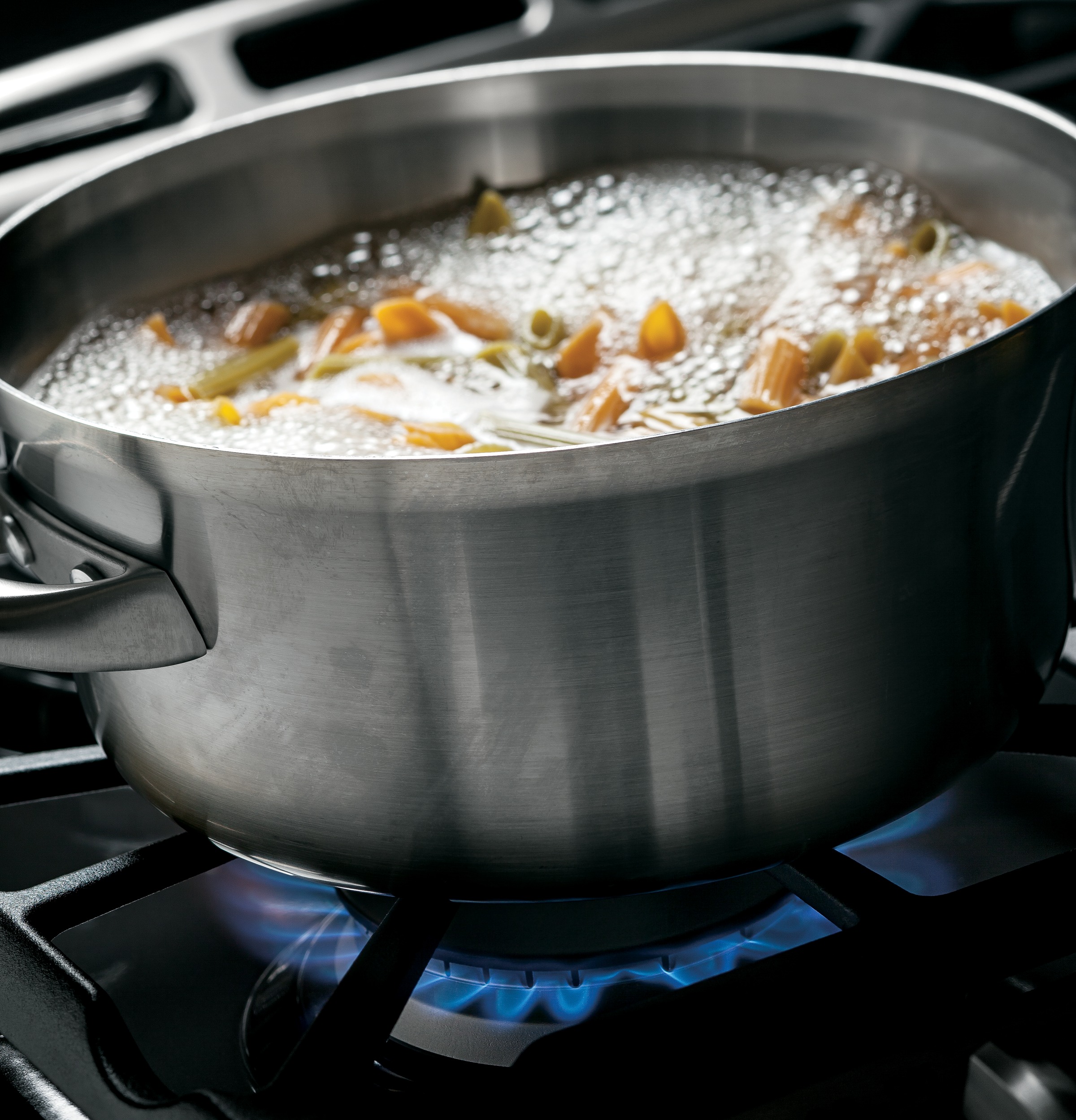 30" Slide-In Front Control Gas Range JGS650DEFBB, product image 9 of 12