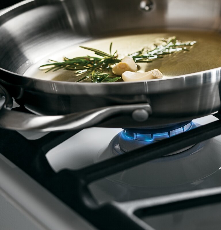 30" Slide-In Front Control Gas Range JGS750DEFWW, product image 5 of 12