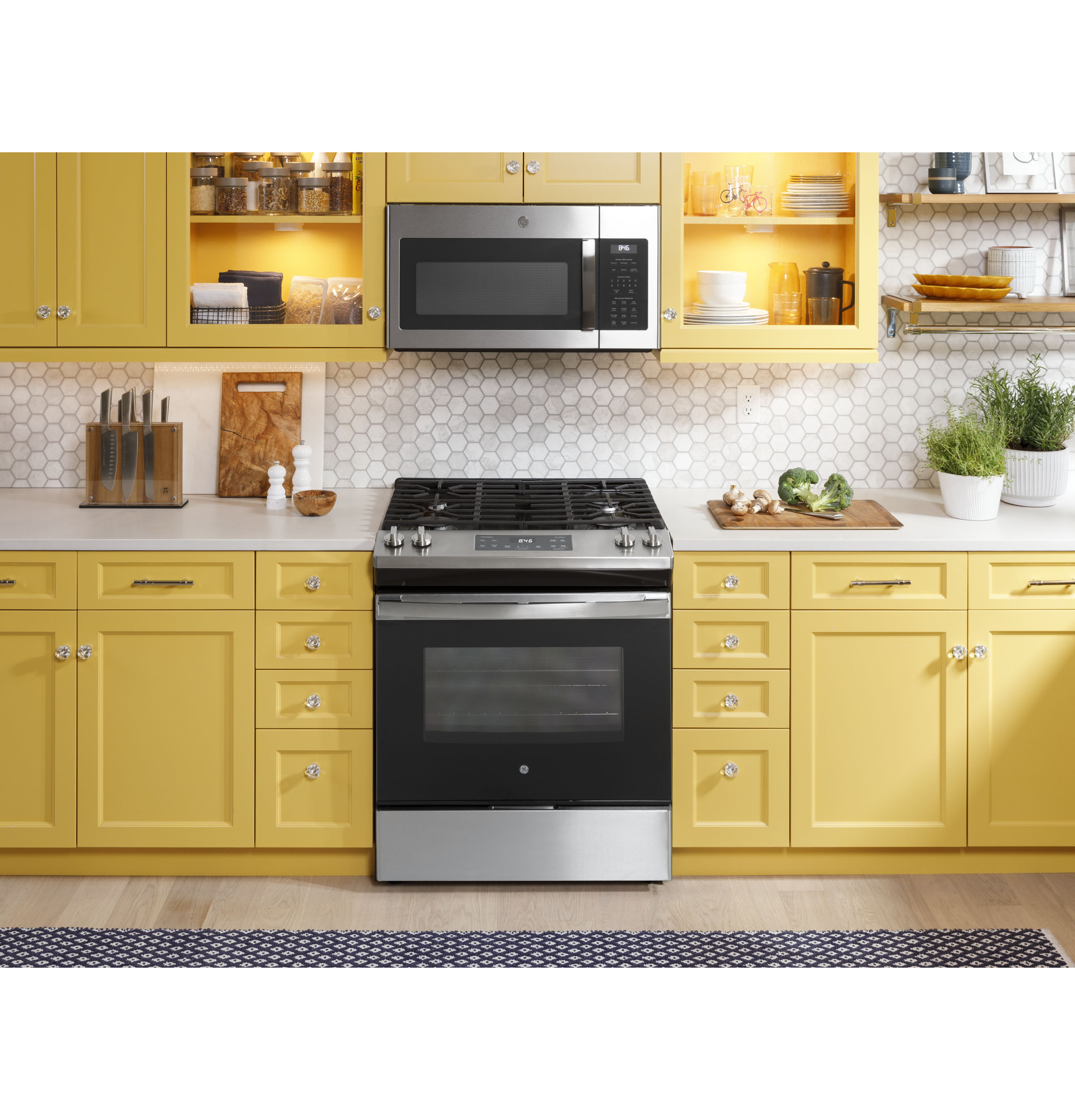 30" Slide-In Front Control Gas Range JGSS61SPSS