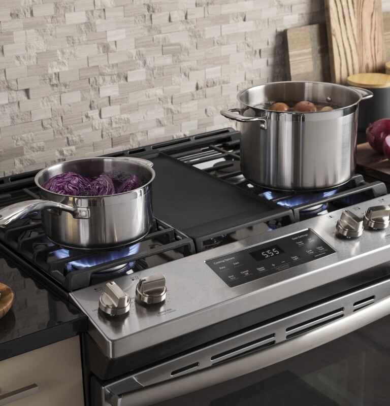 GE® 30" Slide-In Front Control Gas Range view 9