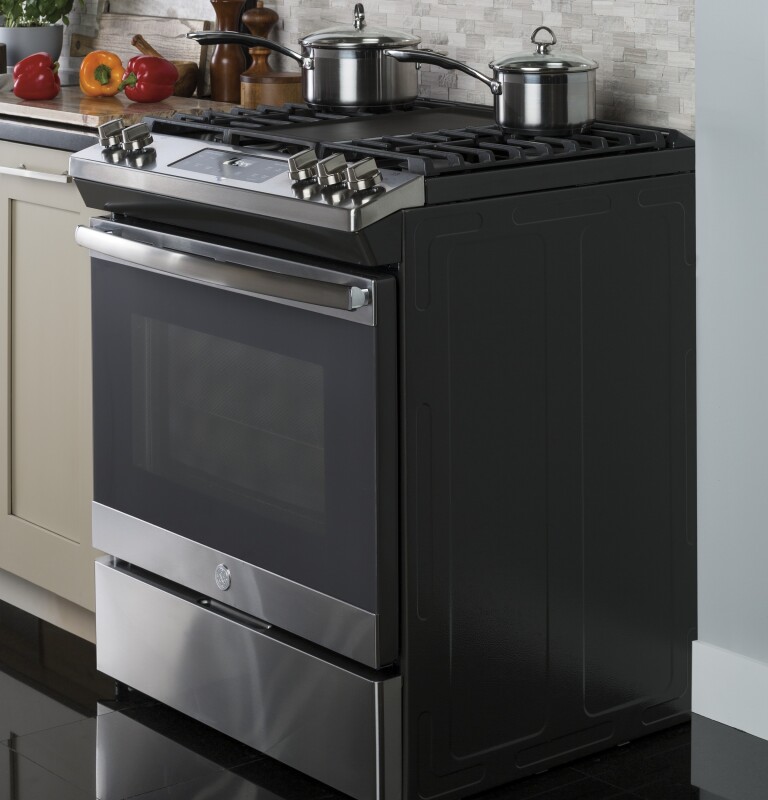 GE® 30" Slide-In Front Control Gas Range view 10
