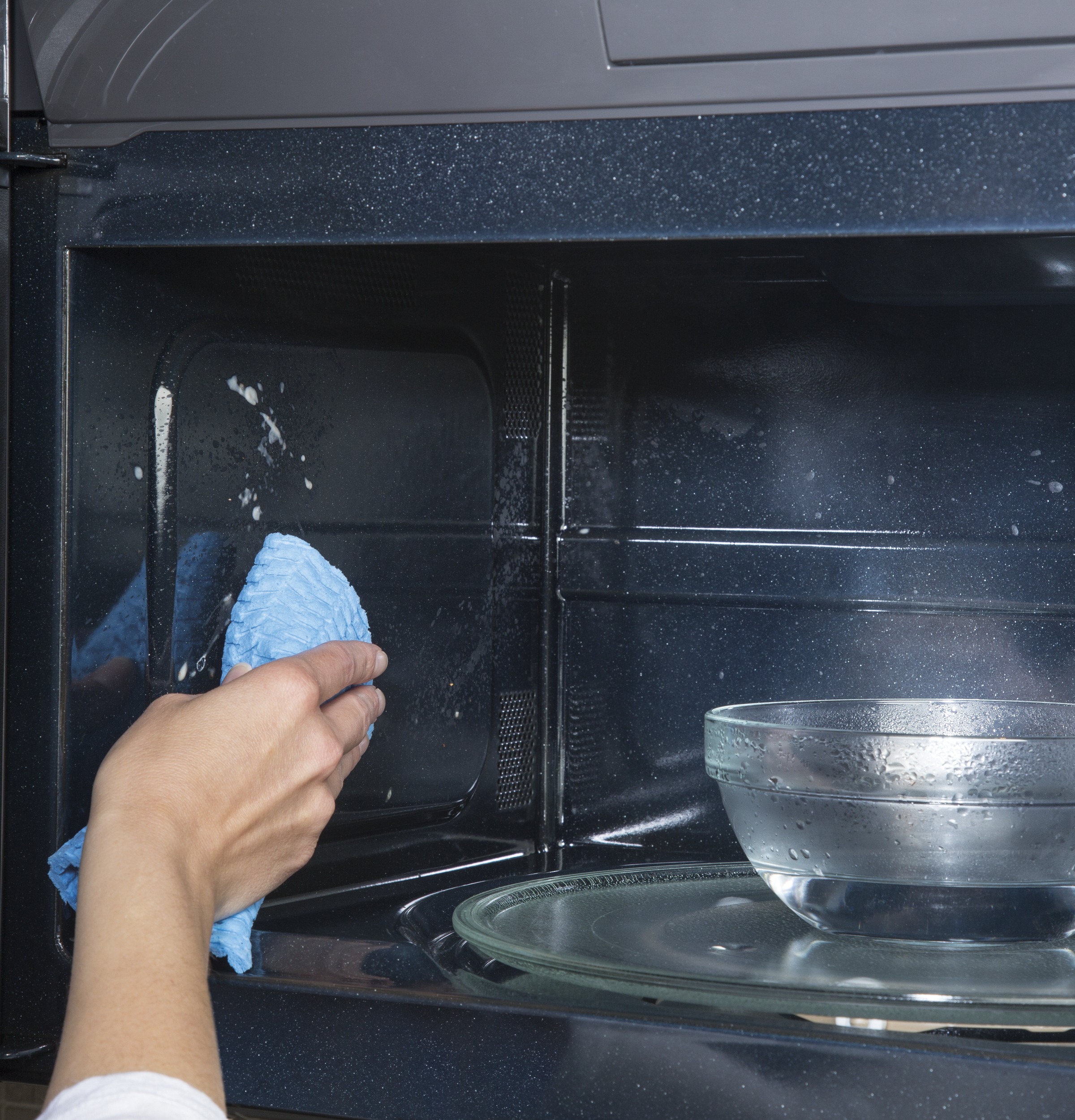 1.9 Cu. Ft. Over-the-Range Sensor Microwave Oven with Recirculating Venting JNM7196DKWW