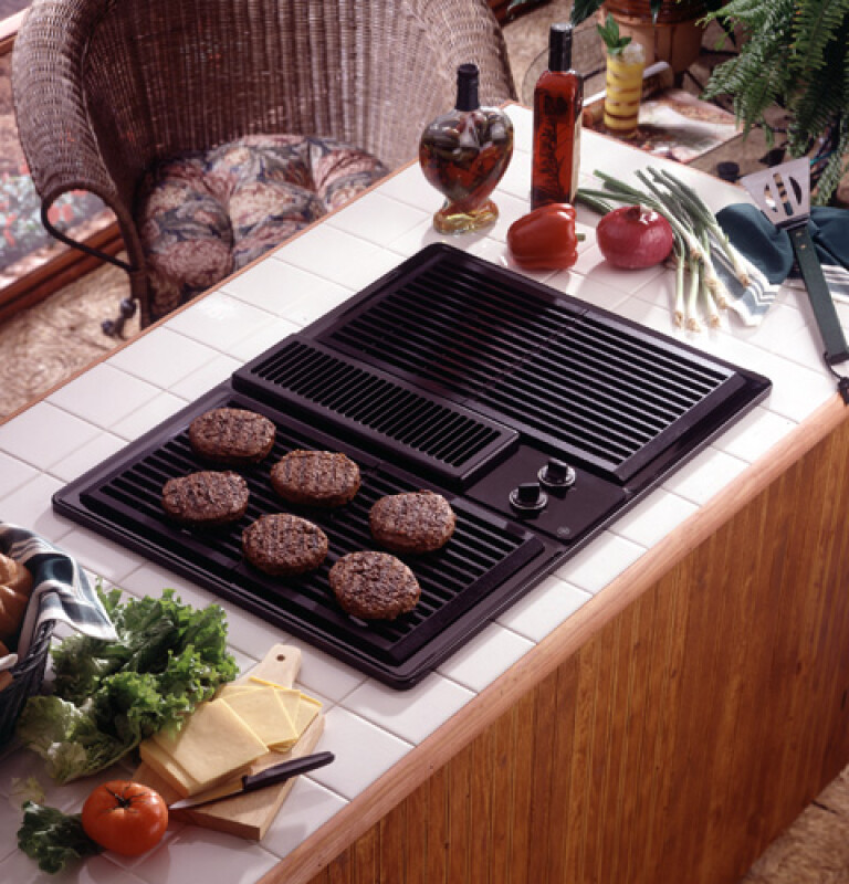 30" Patio Grill with Downdraft Venting System JP380BVBB