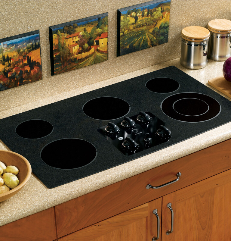36" Built-In Electric Cooktop JP655BMBB