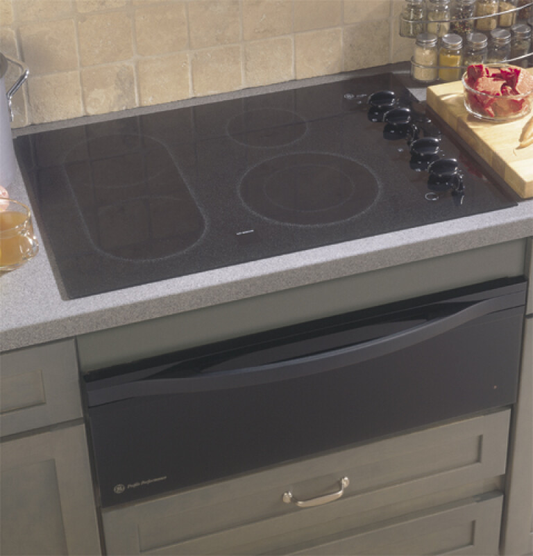 30" Built-In CleanDesign Electric Cooktop JP930BCBB