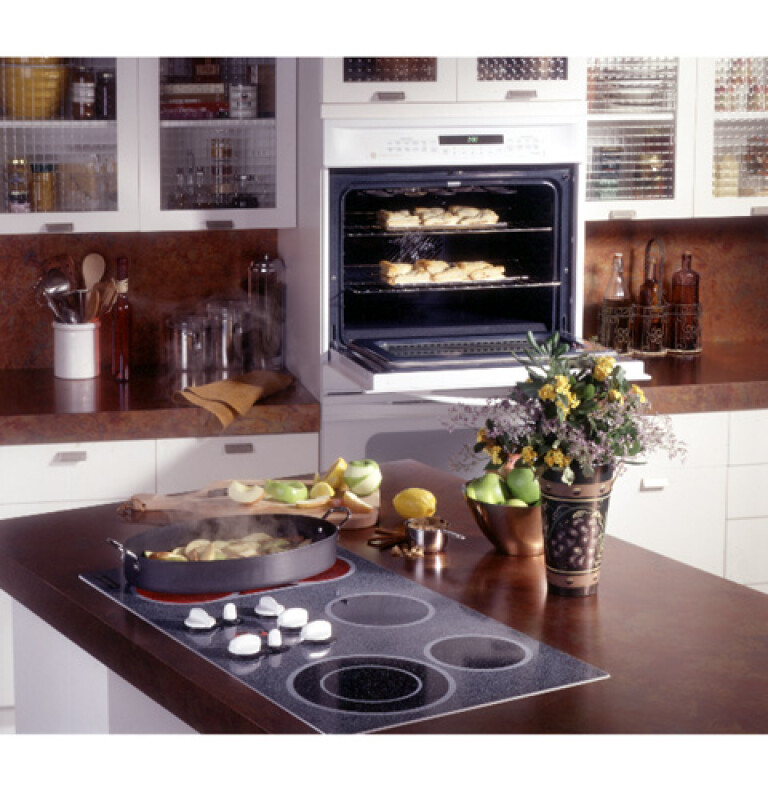 Performance 36" CleanDesign Cooktop JP960WAWW