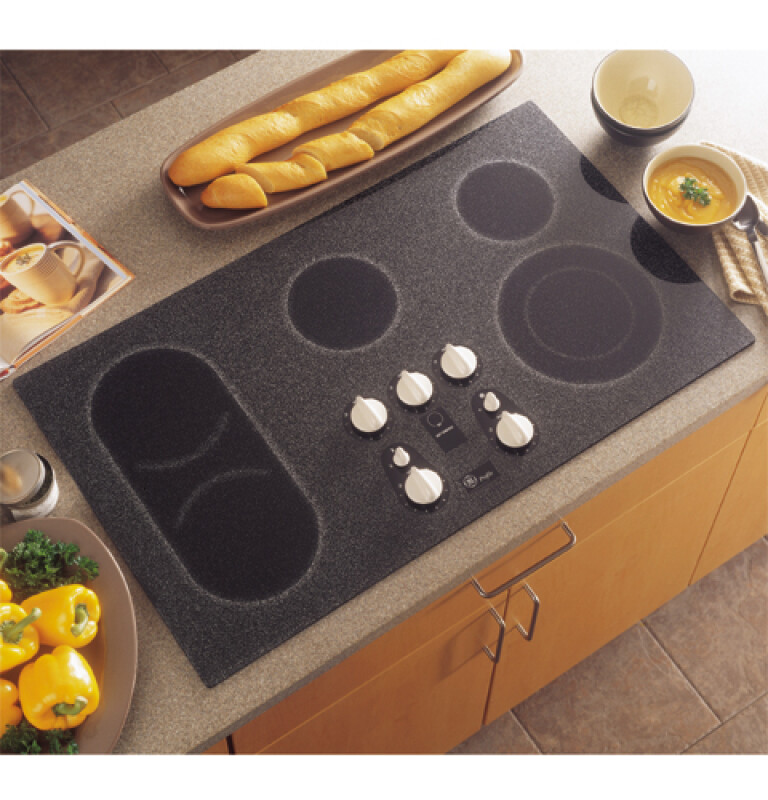Performance 36" CleanDesign Cooktop JP960WAWW