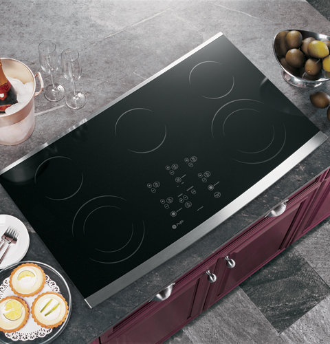 36" Built-In CleanDesign Cooktop JP980SKSS