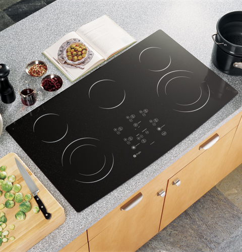 36" Built-In CleanDesign Cooktop JP980WKWW