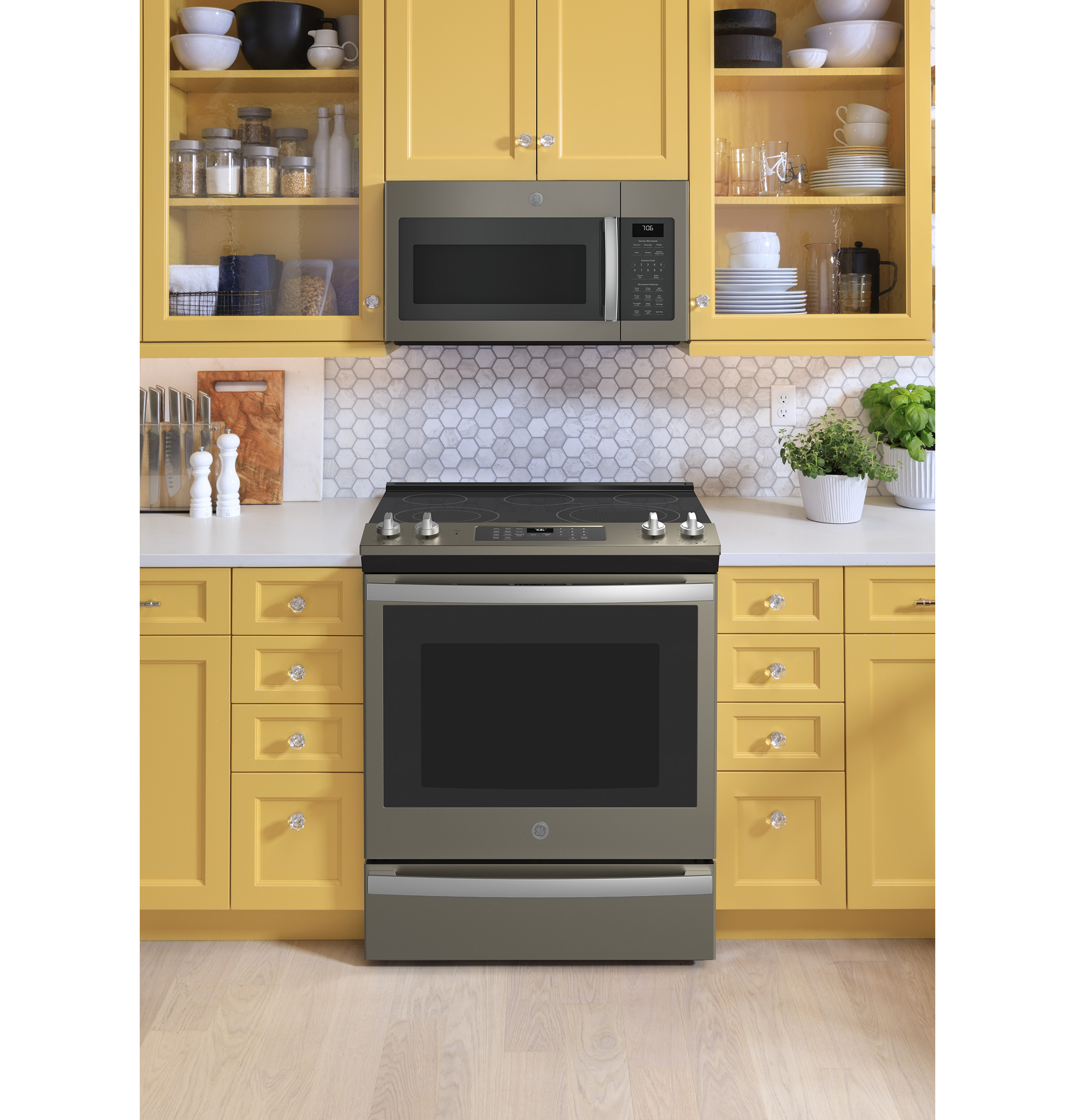 30" Slide-In Electric Convection Range with No Preheat Air Fry JS760EPES, product image 6 of 16