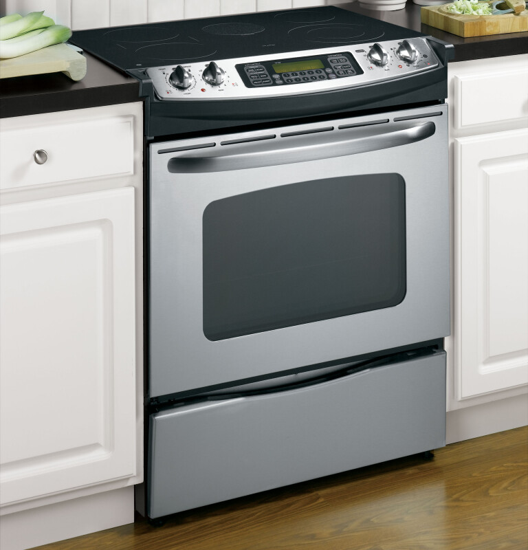 30" Slide-In CleanDesign Electric Range JSP46SNSS, product image 2 of 2