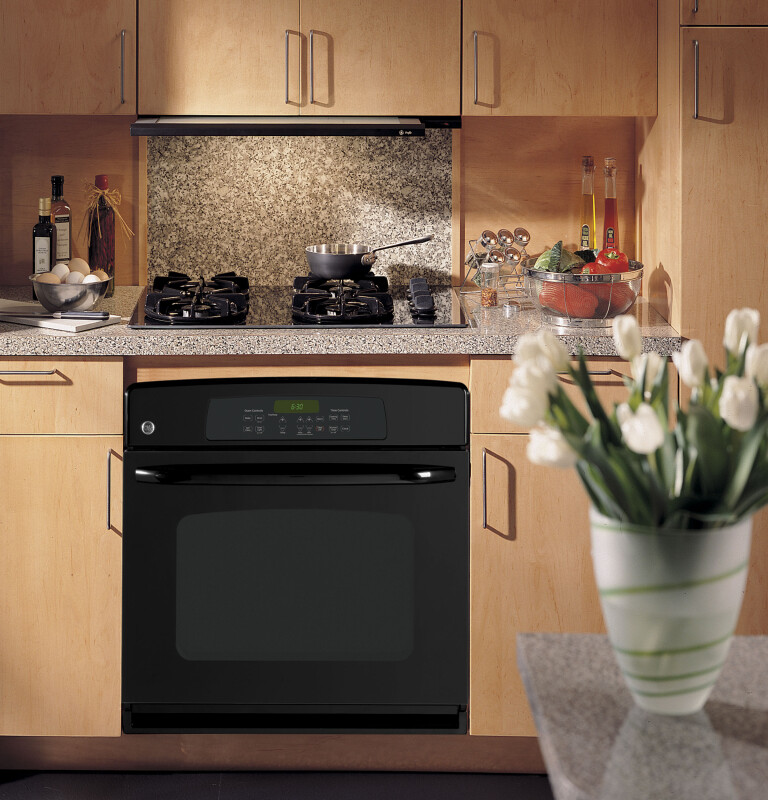 30" Built-In Single Wall Oven JTP30DPBB, product image 2 of 6