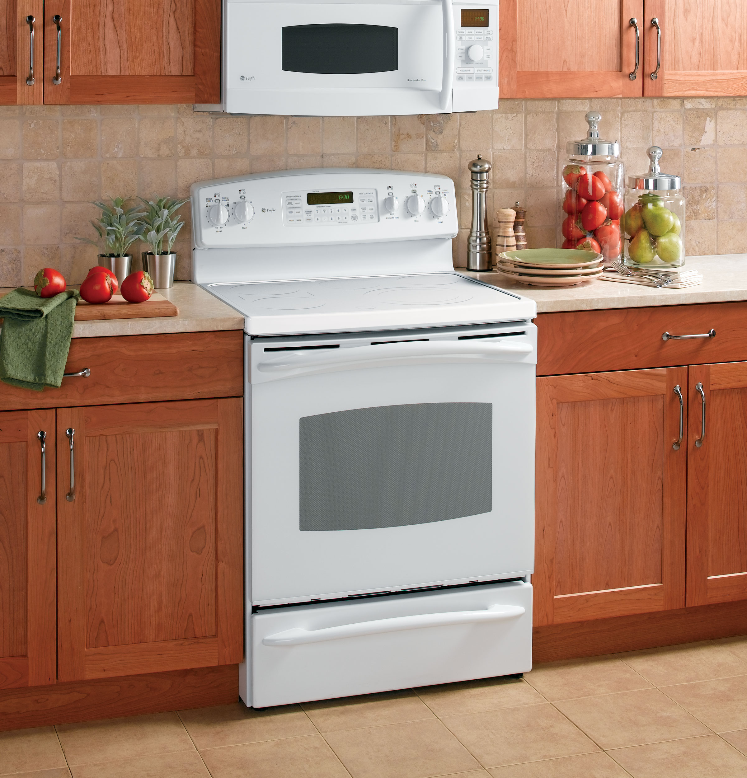 Spacemaker Convection/Microwave Oven JVM1490WH