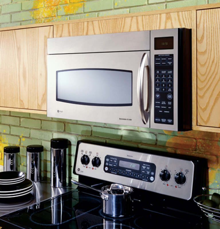 Spacemaker XL1800 Microwave Oven with Recirculating Venting JVM1871SK