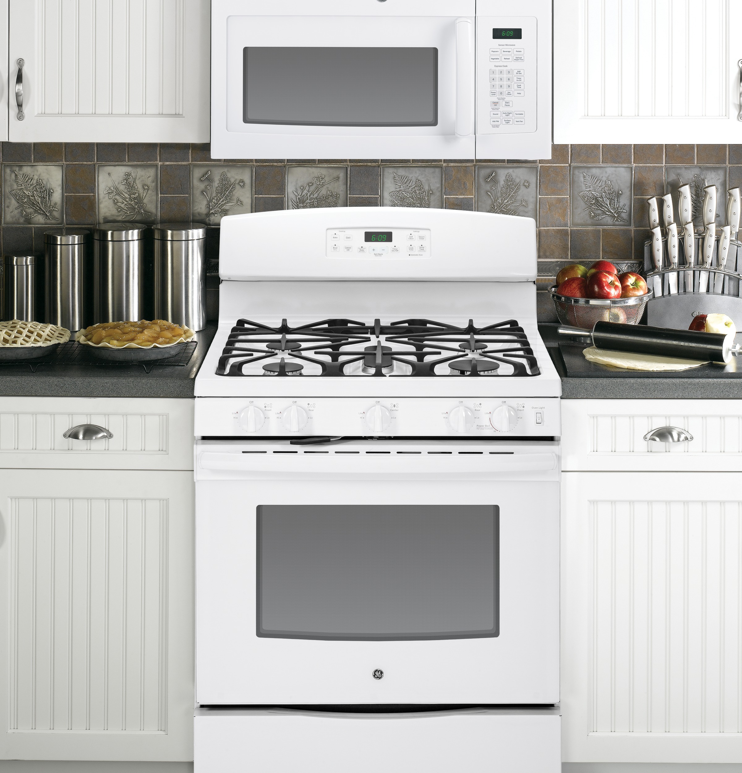 Series 1.7 Cu. Ft. Over-the-Range Microwave Oven JVM6172DFWW