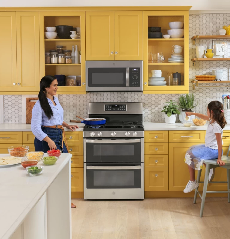 1.7 Cu. Ft. Over-the-Range Sensor Fingerprint Resistant Microwave Oven JVM6175YKFS
