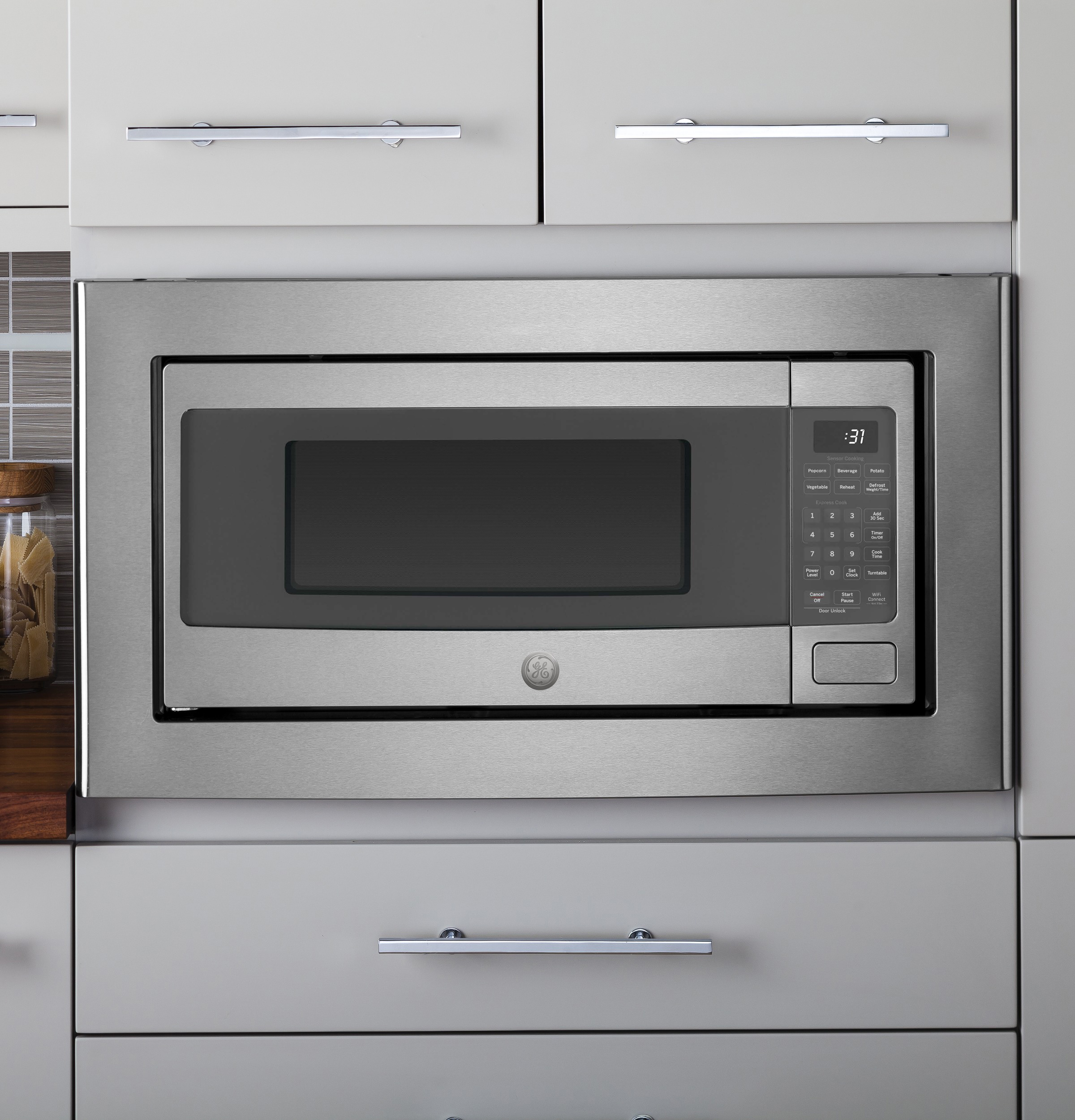 Optional 27" Built-In Trim Kit view 6