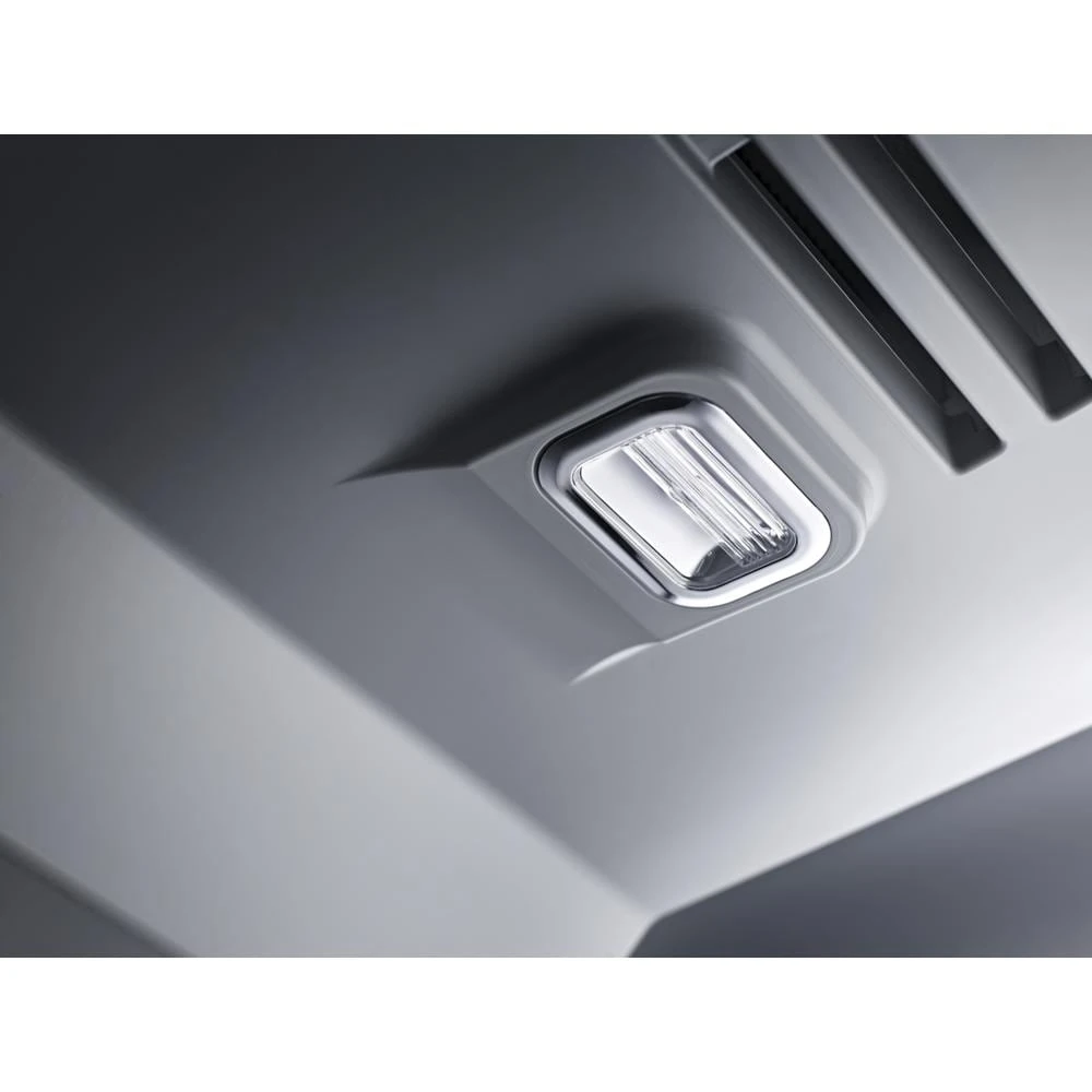 20.9 Cu. Ft. 36" Width Built-In Stainless Bottom Mount Refrigerator with Platinum Interior Design view 6