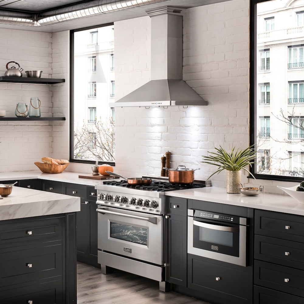 36 In. Crownsound™ Ducted Vent Wall Mount Range Hood In Stainless Steel With Built-in Bluetooth Speakers KBCRNBT36