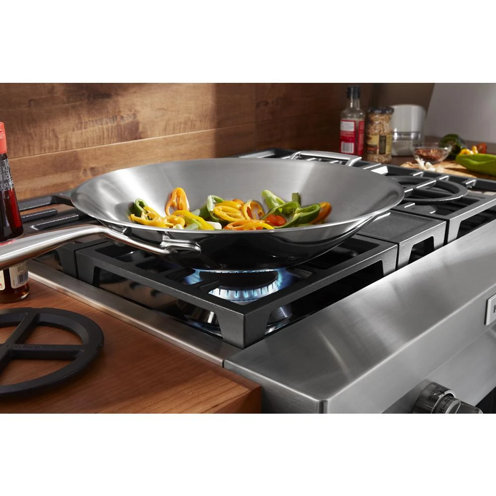 30'' 4-Burner Commercial-Style Gas Rangetop view 16