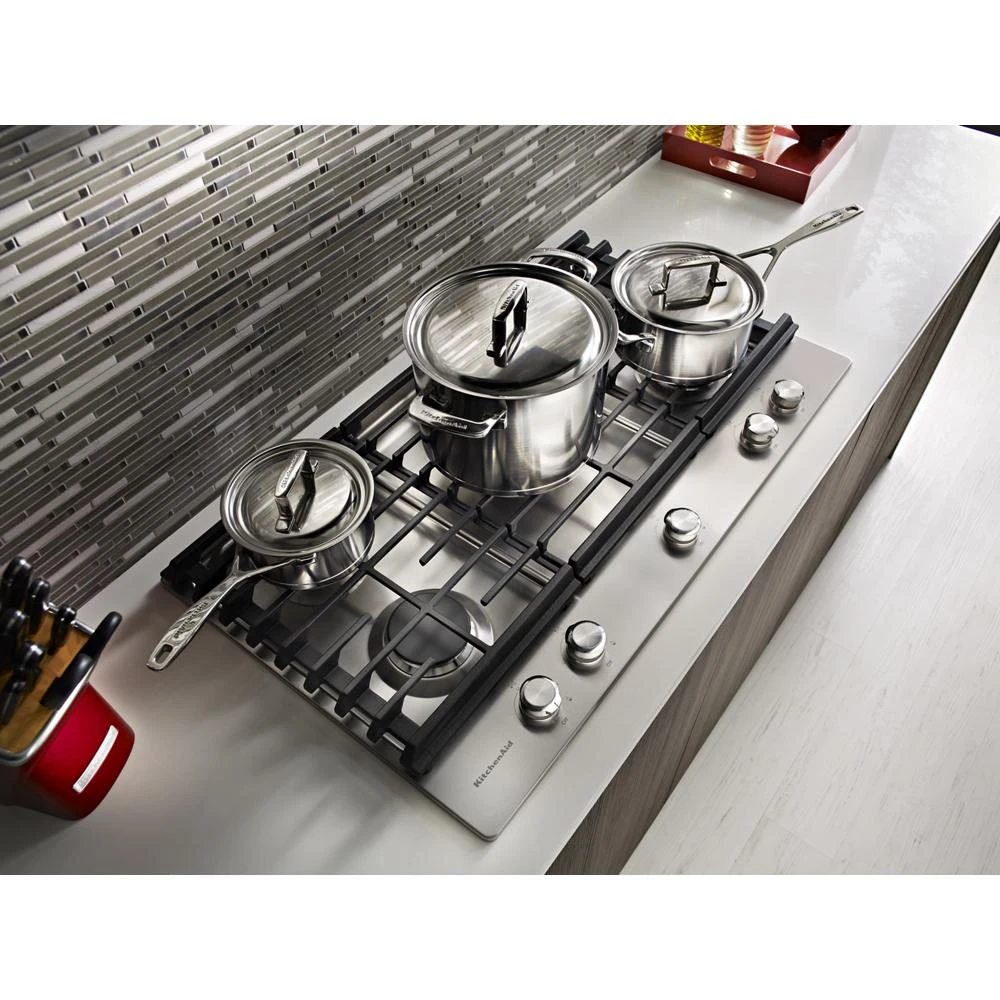 36" 5-Burner Gas Cooktop with Griddle view 9