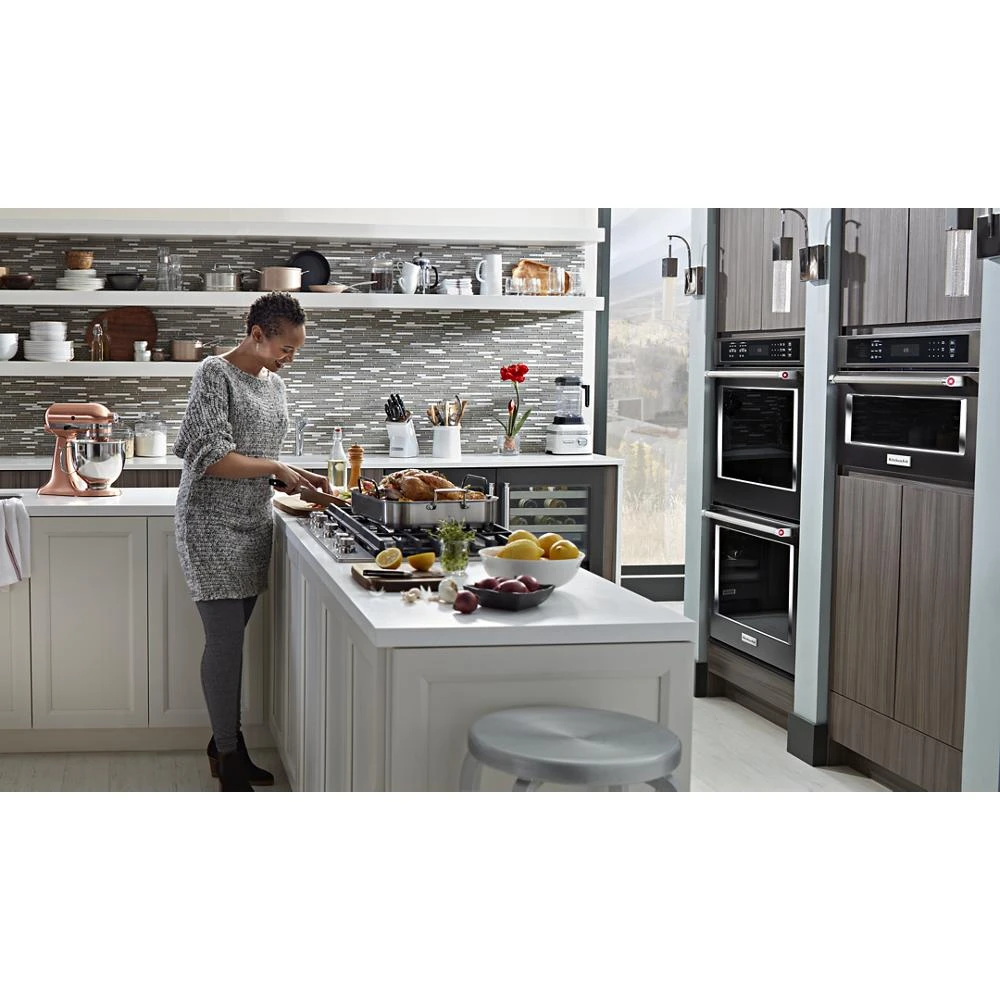 36" 5-Burner Gas Cooktop with Griddle view 28