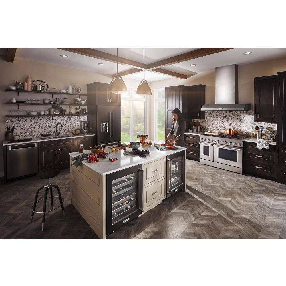 360° Max Jets™ Third Rack Dishwasher with Fan-Enabled ProDry™ System, 44 dBA view 45